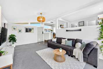77 Vodanovich Road, Te Atatu South