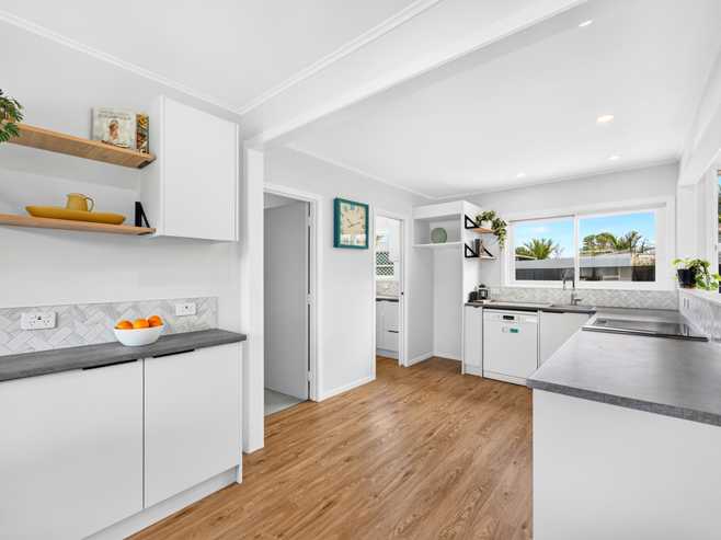 77 Vodanovich Road, Te Atatu South