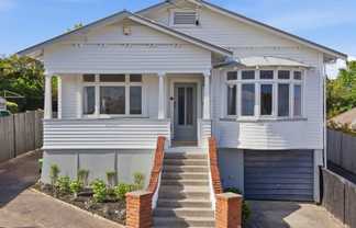 11 Methuen Road, Avondale