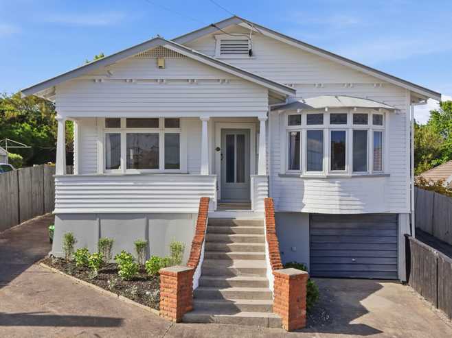 11 Methuen Road, Avondale