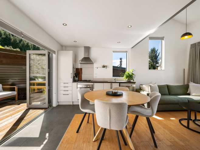 47 Dart Place, Fernhill/Sunshine Bay