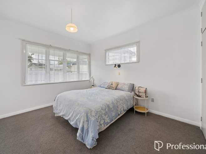 15 Naenae Road, Naenae