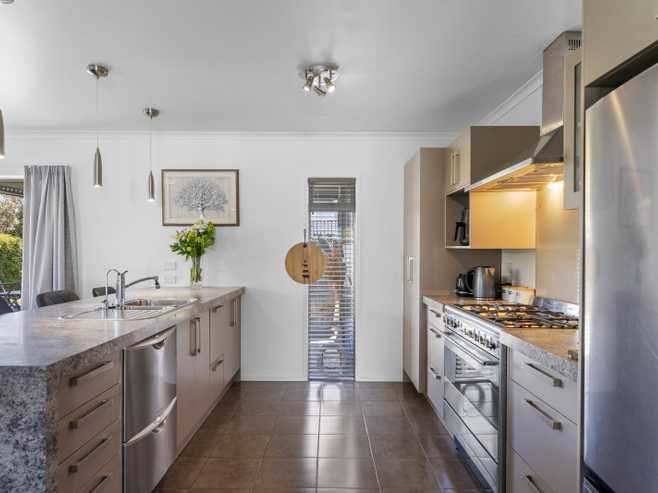 14 Brompton Close, Richmond Heights