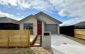 10 Times Avenue, Papamoa