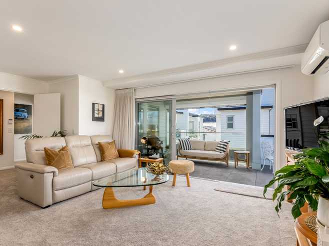 1 Lucern Lane, Petone
