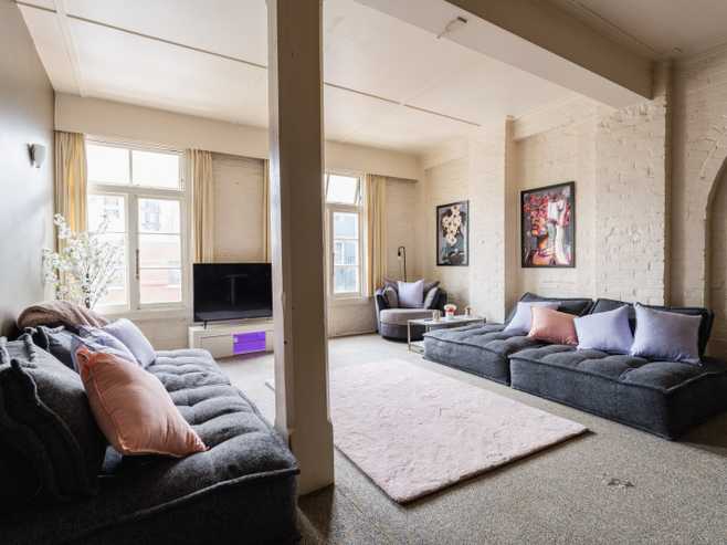 Six loft apartments with commercial upside