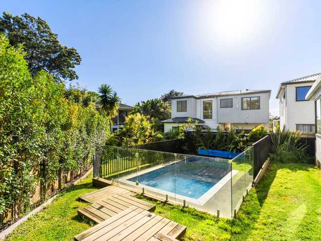 11 Penguin Drive, Murrays Bay
