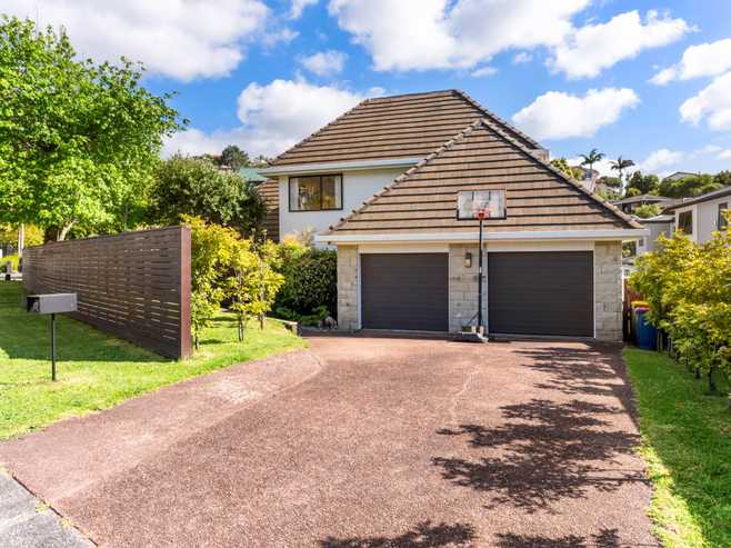 11 Penguin Drive, Murrays Bay