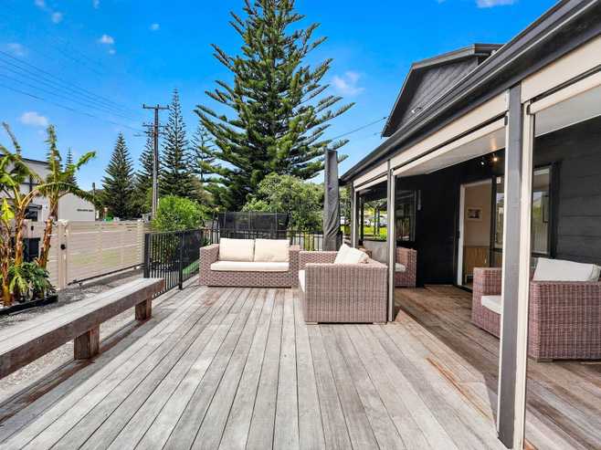 4 Centreway Road, Orewa
