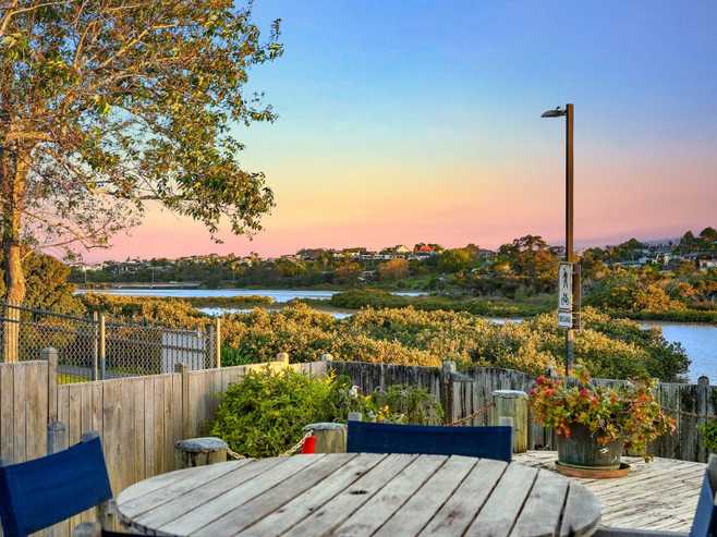 49 Settlers Grove, Orewa