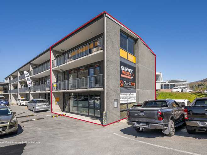 Strategic position on Glenda Drive
