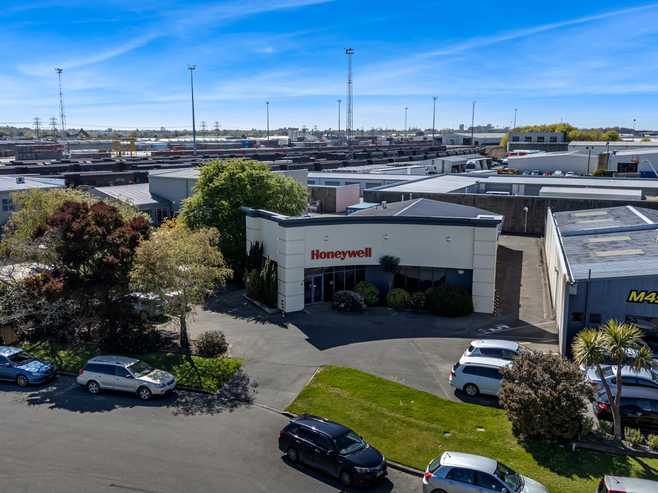 Secure tenancy, substantial landholding