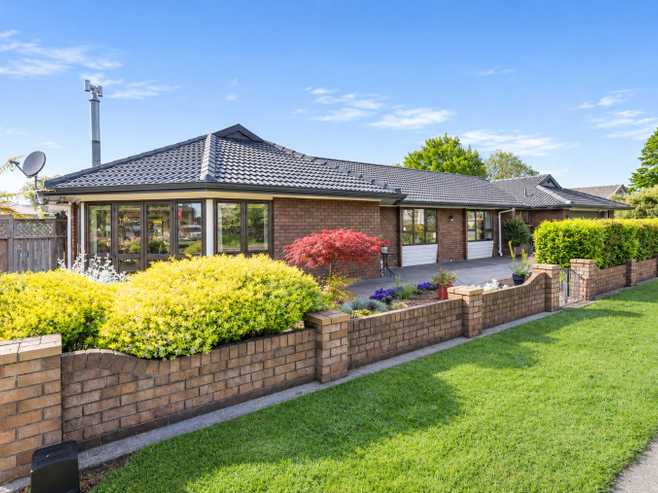 240 Shakespeare Street, Cambridge