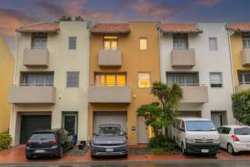 62/305 Evans Bay Parade, Hataitai