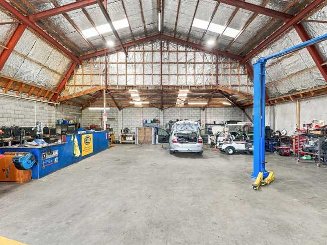Tenanted freehold workshop opportunity