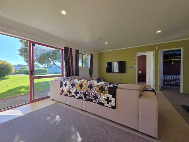165 Kowhai Avenue, Matarangi