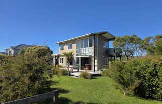 165 Kowhai Avenue, Matarangi