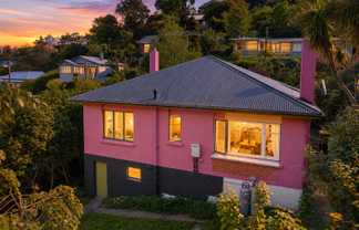 77 Glen Road, The Glen