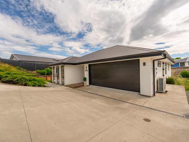 30B Lazarette Loop, Gleniti