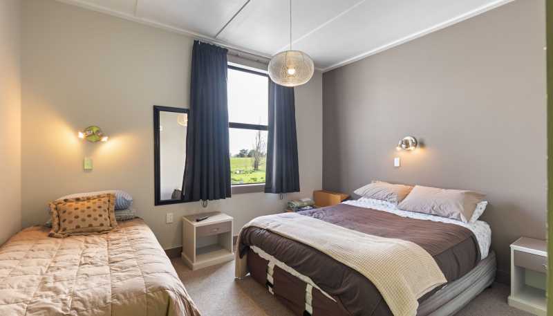 1469 Kimbolton Road, Cheltenham