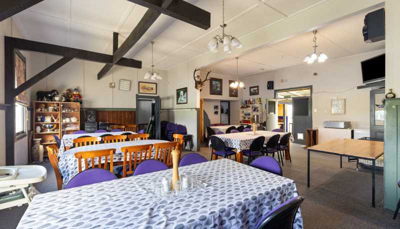 1469 Kimbolton Road, Cheltenham