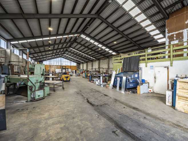 Freehold industrial opportunity in Manukau