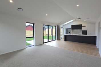 12 Goldfinch Drive, Jacks Point