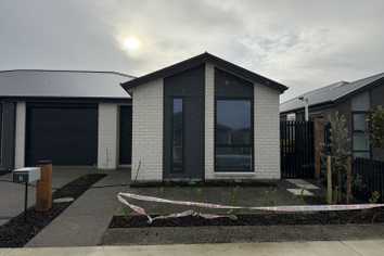 14 Silvergrass Way, Rolleston