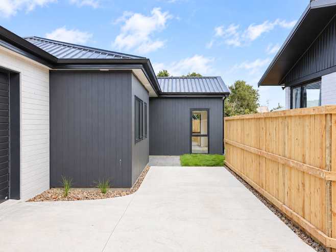 2/14 Ridgeway Place, Glenview