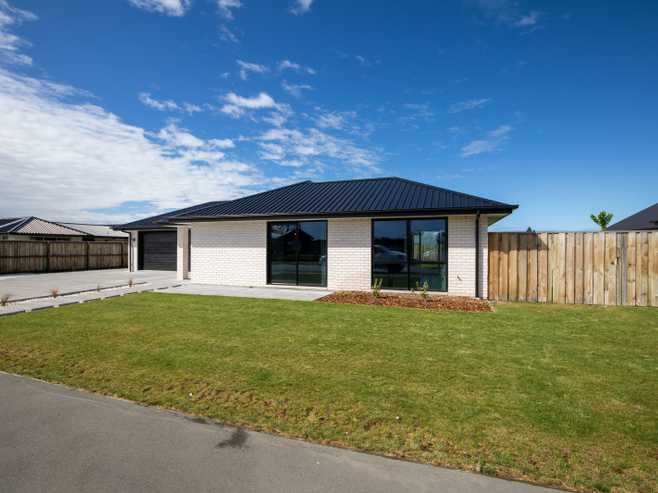 15 Kersey Avenue, Darfield