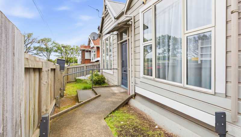 11 Lees Street, Dunedin Central