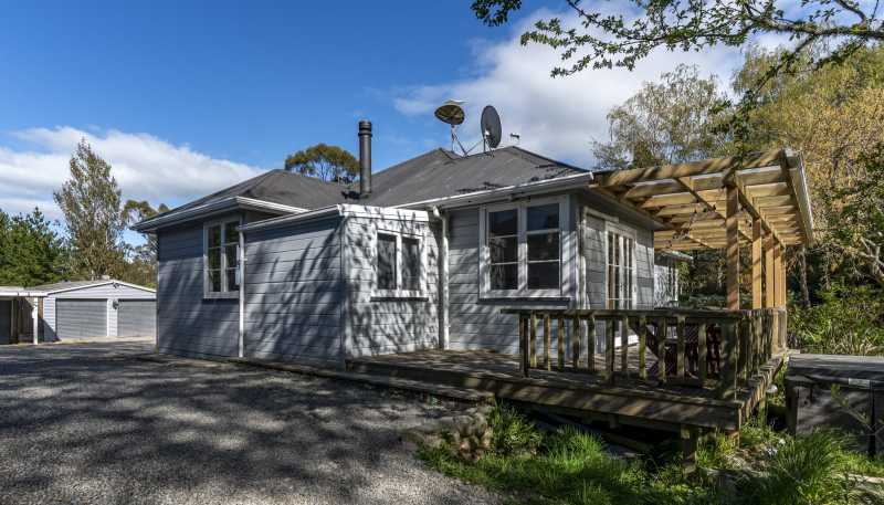 2096 Masterton Stronvar Road, Stronvar