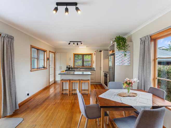 6a Ngaio Road, Raumati Beach