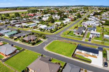 1 Plover Close, DARGAVILLE