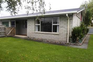 1/76 Middle Road, Havelock North