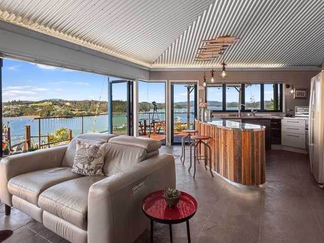 2/22 Sir George Back Street, Opua