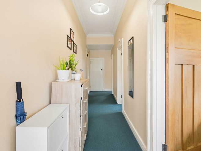 57 Preston Crescent, Belleknowes