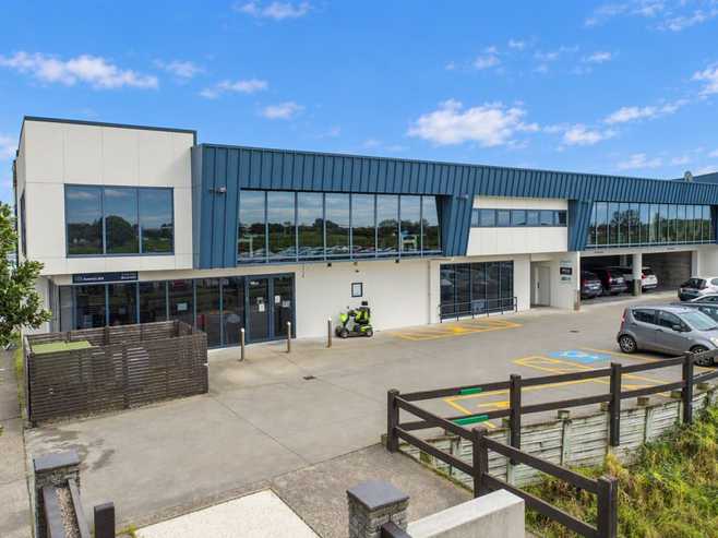Trophy Asset – Premium Kapiti Investment