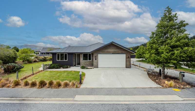 21 Alice Burn Drive, Luggate