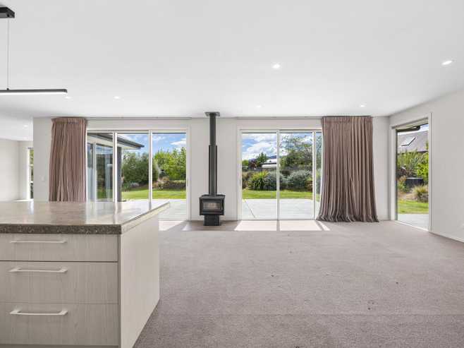 21 Alice Burn Drive, Luggate