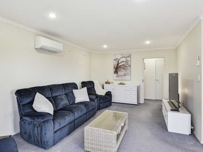 70/9 Fuller Close, Levin