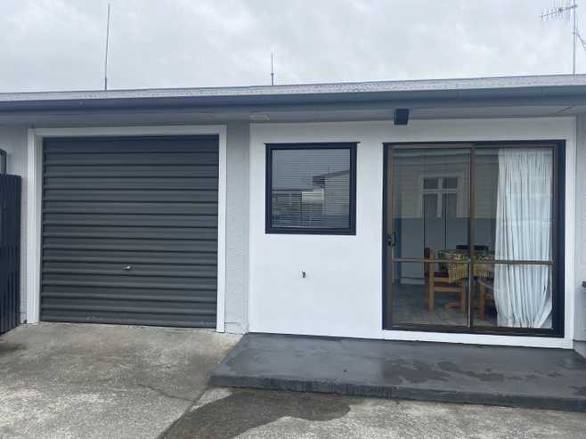 2/604 Charles Street, Raureka