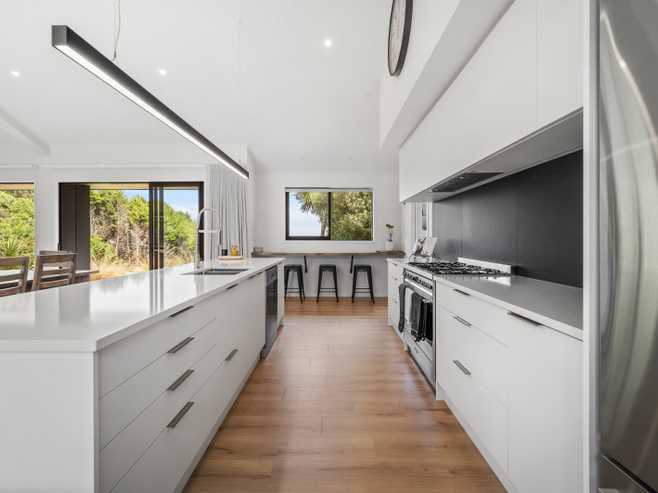 124 Highland Drive, Acacia Bay