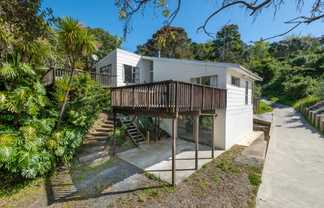 31 Elliston Crescent, Stanmore Bay