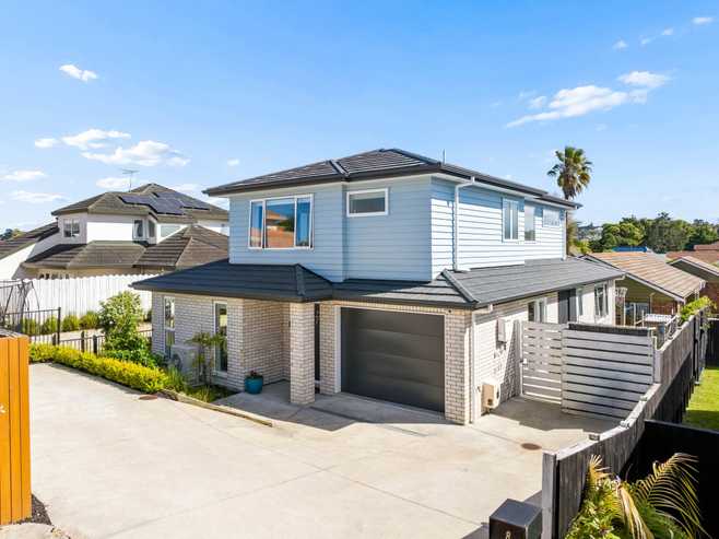 8 Huaota Place, Botany Downs