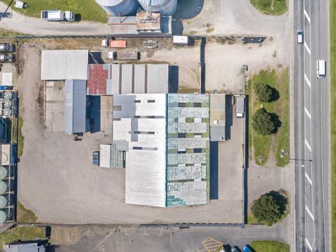 Income-producing industrial