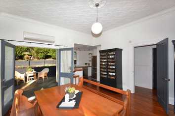 112 Cliffs Road, Saint Clair