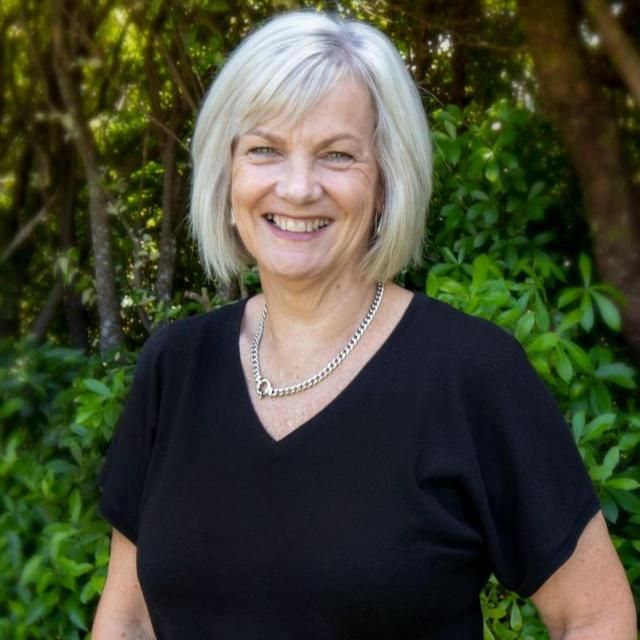 Lowry Bay Homes and Real Estate for Sale realestate.co.nz