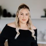 Ashleigh Van Den Broek