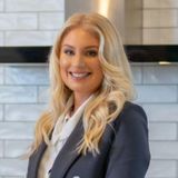 Amy Van den Broek